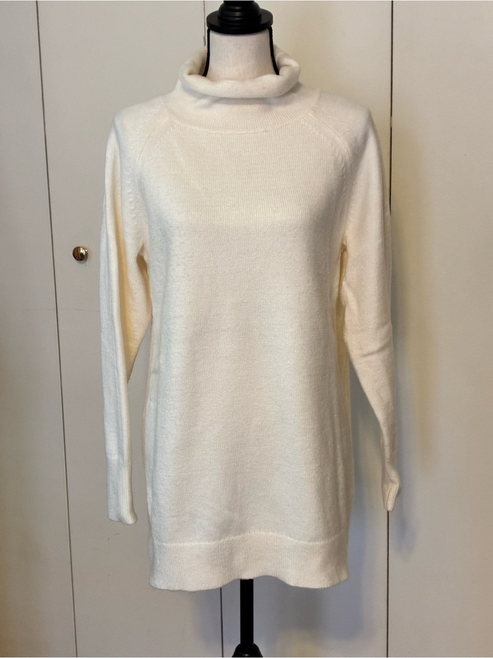 Ann Taylor Ivory Funnel Neck Longline Sweater